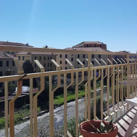 Appartement Marinella House - Check In At Via Giuseppe Garibaldi N 104 *